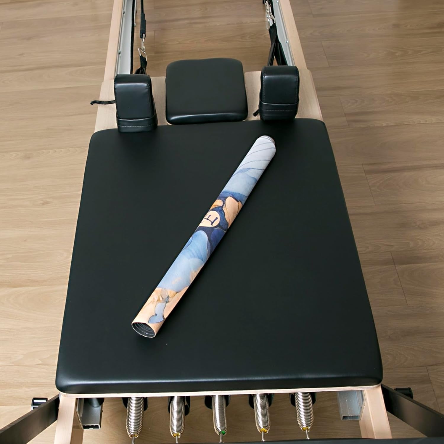 Pilates Reformer Mat Towel with Shoulders, Pilates Reformer Cover with Great Grip, Easy to Wash Light Weight Portable